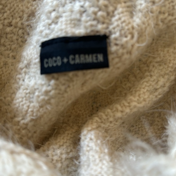 OS Sweater Poncho by Coco + Carmen - Picture 3 of 3